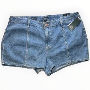 NWT wild fable- denim shorts- medium wash  size 17 juniors